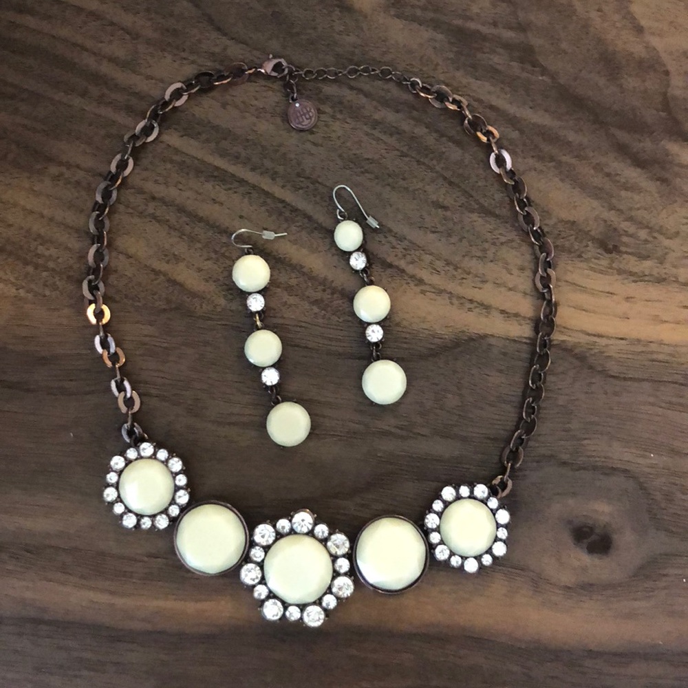 Chocolate Metal & Cream White Gem Jewelry Set